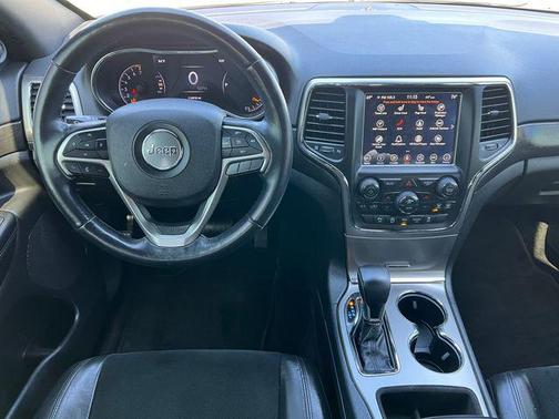 Bright White Clearcoat 2018 Jeep Grand Cherokee Altitude