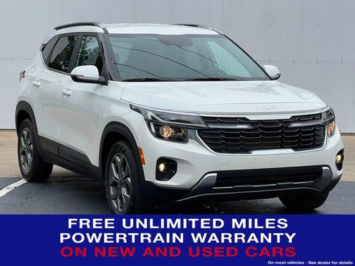 Snow White Pearl 2024 Kia Seltos S