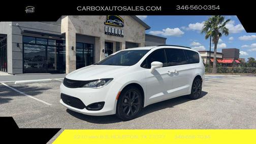 2020 Chrysler Pacifica Touring L