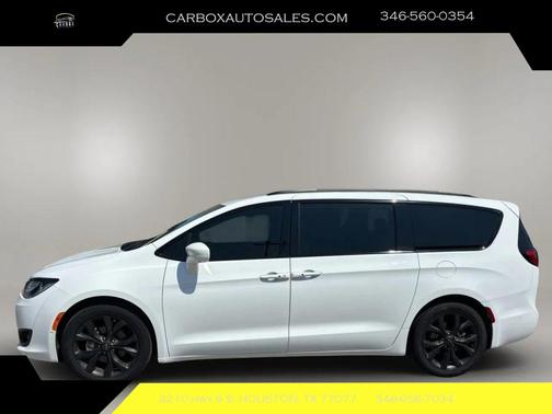2020 Chrysler Pacifica Touring L