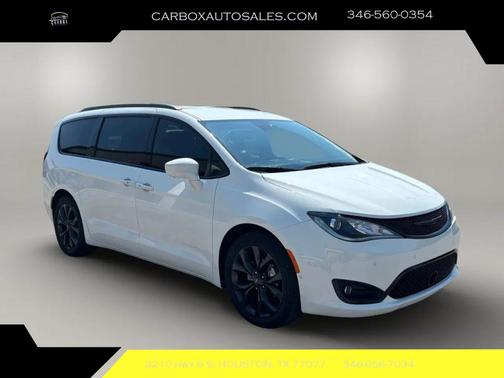 2020 Chrysler Pacifica Touring L