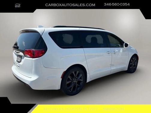 2020 Chrysler Pacifica Touring L