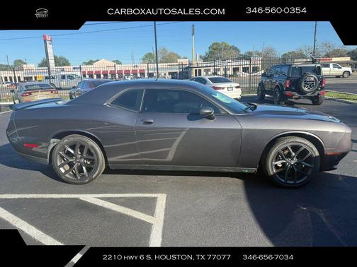 2021 Dodge Challenger SXT