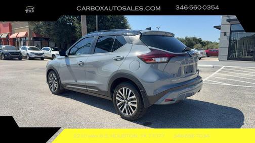 2024 Nissan Kicks SR