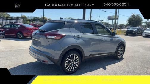 2024 Nissan Kicks SR