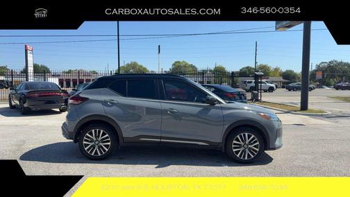 2024 Nissan Kicks SR