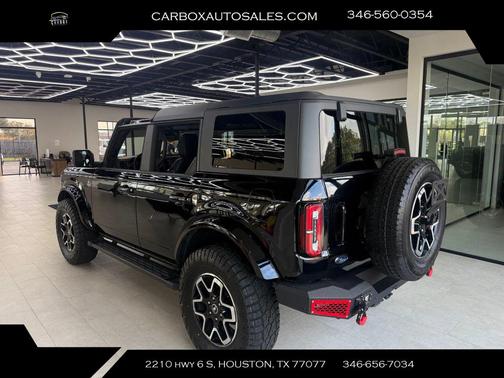 2024 Ford Bronco Outer Banks