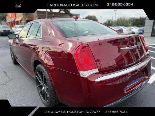 2019 Chrysler 300 Touring