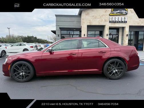 2019 Chrysler 300 Touring