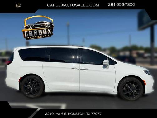 Bright White Clearcoat 2021 Chrysler Pacifica Touring