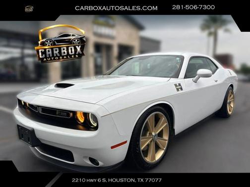 Granite Pearlcoat 2017 Dodge Challenger R/T