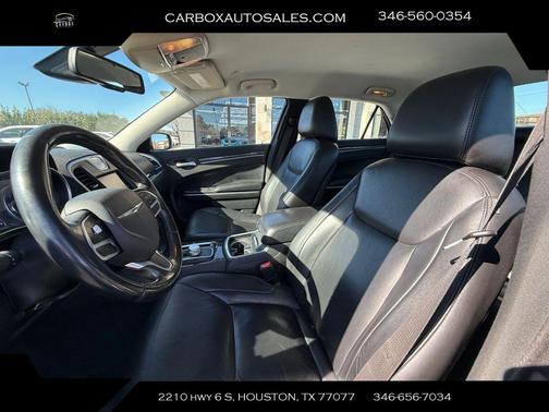 2019 Chrysler 300 Touring