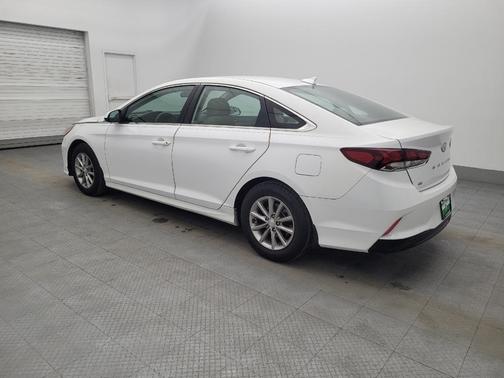 2018 Hyundai SONATA SE