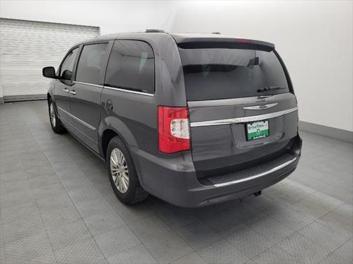 2014 Chrysler Town & Country Touring-L