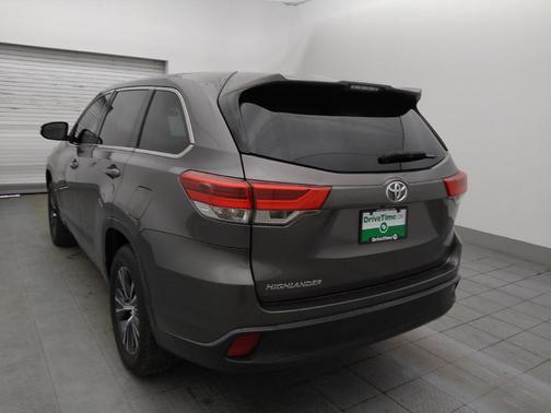 2017 Toyota Highlander LE I4