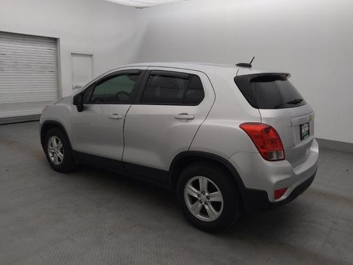 Silver Ice Metallic 2020 Chevrolet Trax LS