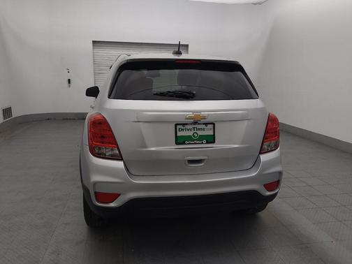 Silver Ice Metallic 2020 Chevrolet Trax LS