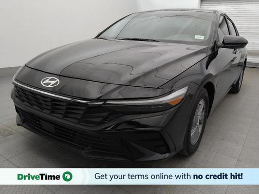 Abyss Black 2025 Hyundai ELANTRA SE