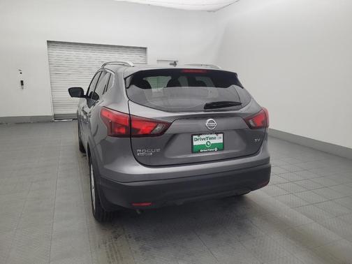 2017 Nissan Rogue Sport SV