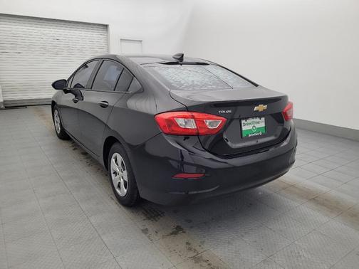 Mosaic Black Metallic 2017 Chevrolet Cruze LS