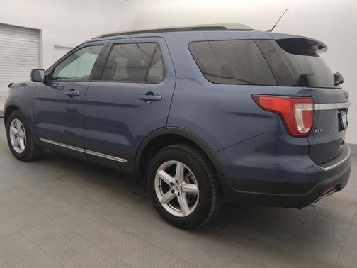 Blue Metallic 2018 Ford Explorer XLT