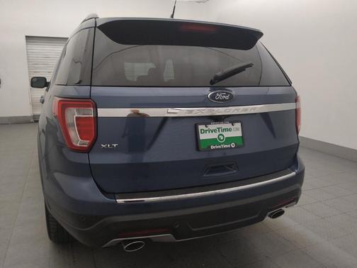 Blue Metallic 2018 Ford Explorer XLT
