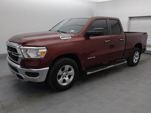 Delmonico Red Pearlcoat 2019 RAM 1500 Big Horn