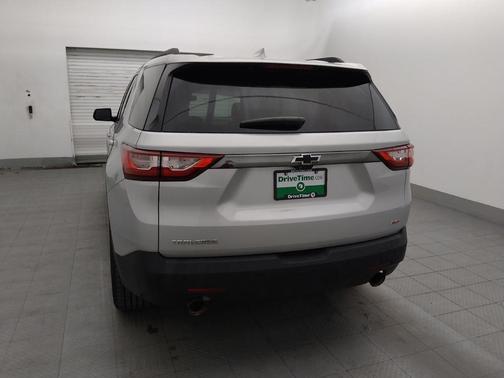 Silver Ice Metallic 2020 Chevrolet Traverse RS