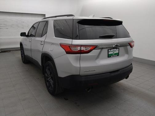 Silver Ice Metallic 2020 Chevrolet Traverse RS