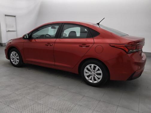 Pomegranate Red 2022 Hyundai Accent SE