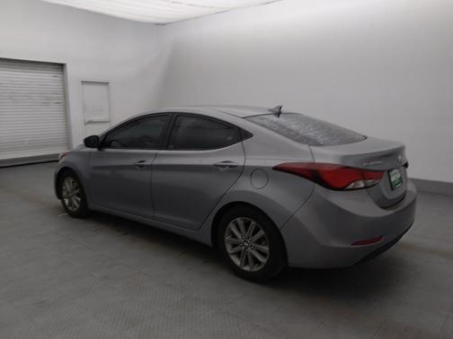 Titanium Gray Metallic 2016 Hyundai ELANTRA SE