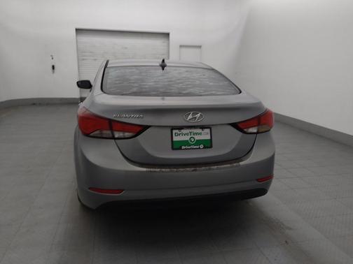 Titanium Gray Metallic 2016 Hyundai ELANTRA SE