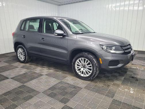 2014 Volkswagen Tiguan 4MOTION Auto S
