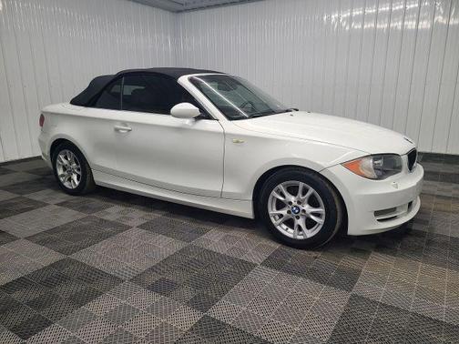 White 2009 BMW 128 i