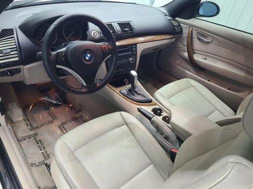 White 2009 BMW 128 i