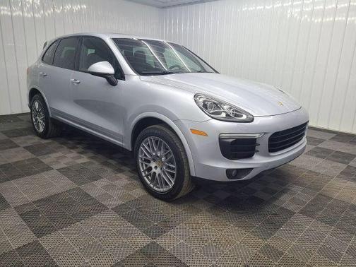 2018 Porsche Cayenne Platinum Edition