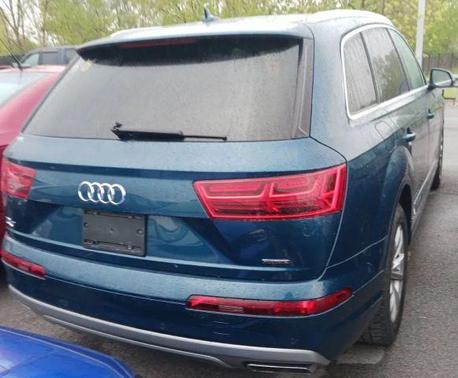 Galaxy Blue Metallic 2018 Audi Q7 2.0T Premium Plus