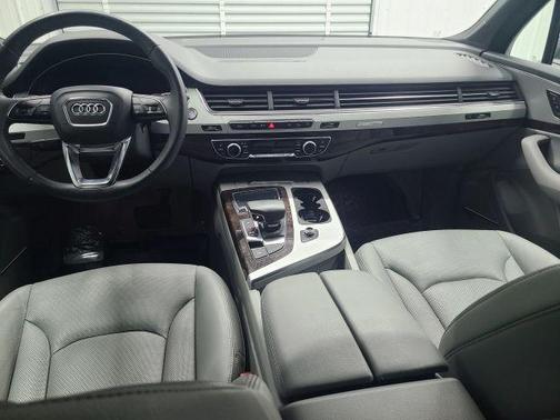 Galaxy Blue Metallic 2018 Audi Q7 2.0T Premium Plus