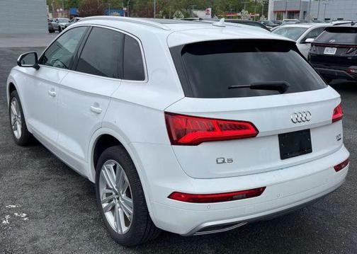 Ibis White 2018 Audi Q5 2.0T Tech Premium