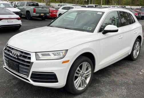Ibis White 2018 Audi Q5 2.0T Tech Premium