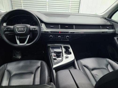 2019 Audi Q7 45 Premium