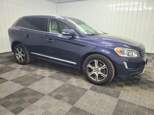 Caspian Blue Metallic 2014 Volvo XC60 T6