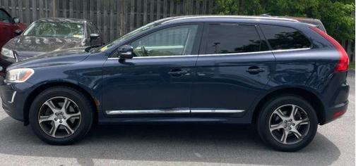 Caspian Blue Metallic 2014 Volvo XC60 T6