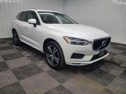 2018 Volvo XC60 T5 Momentum