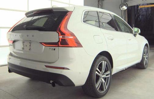 2018 Volvo XC60 T5 Momentum