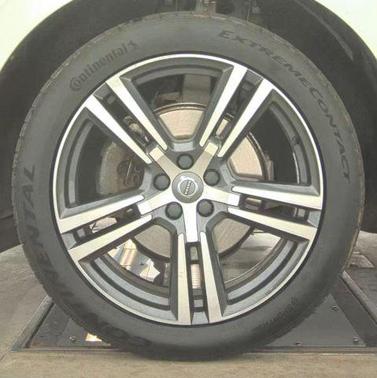 2018 Volvo XC60 T5 Momentum