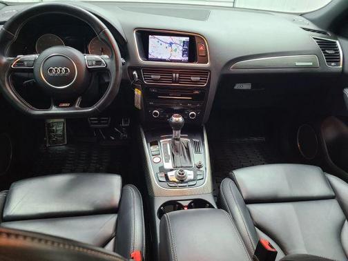 White 2016 Audi SQ5 3.0T Premium Plus