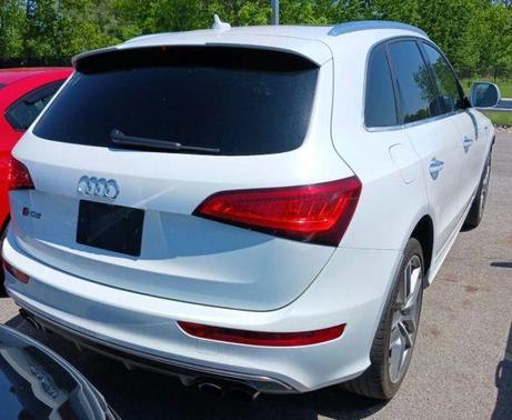White 2016 Audi SQ5 3.0T Premium Plus
