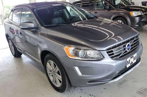 Gray 2016 Volvo XC60 T5 Platinum