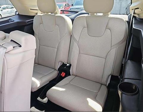 2019 Volvo XC90 T6 Inscription